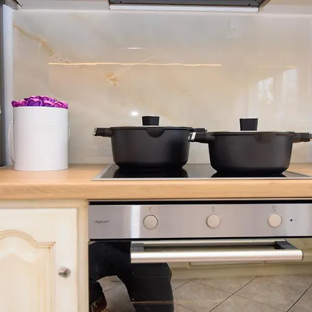 Katakis Luxury Apartment