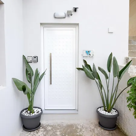 Katakis Luxury Apartment *